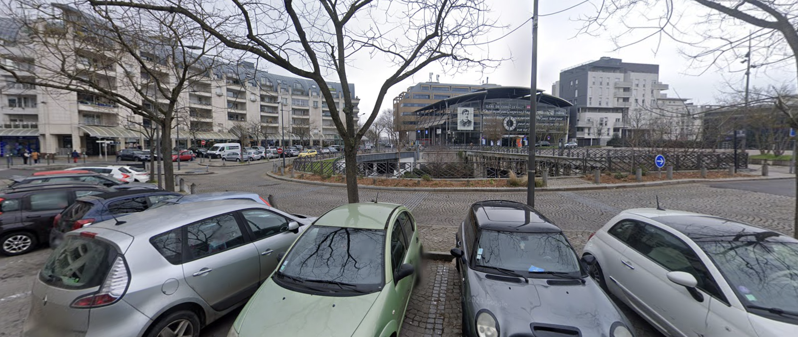 Photo / Illustration