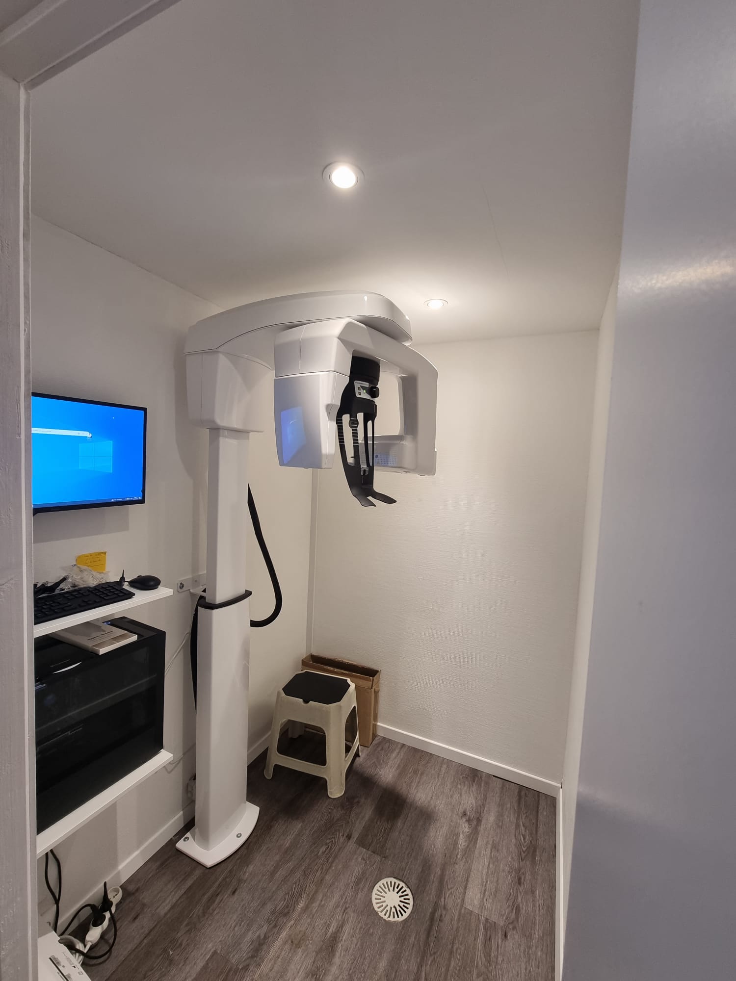 Photo / Illustration