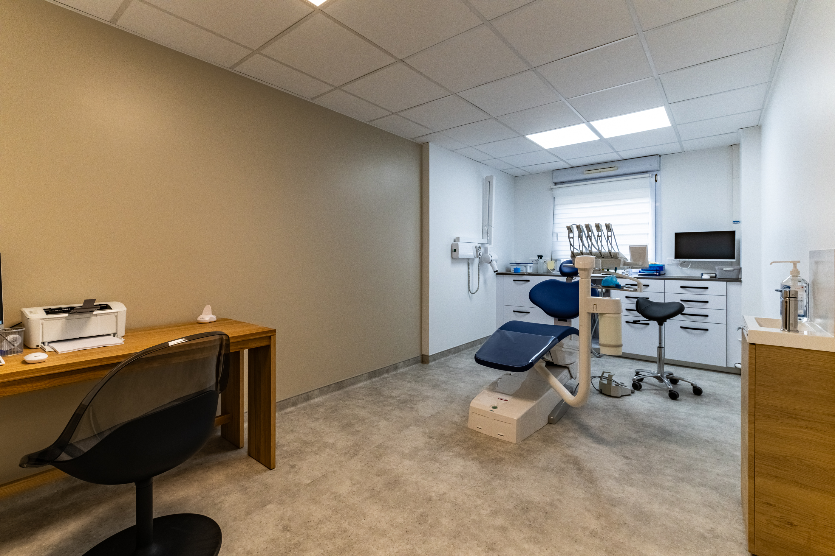 Photo / Illustration