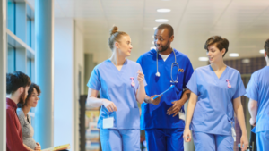 Recruter en hôpital, photo de professionnels de santé